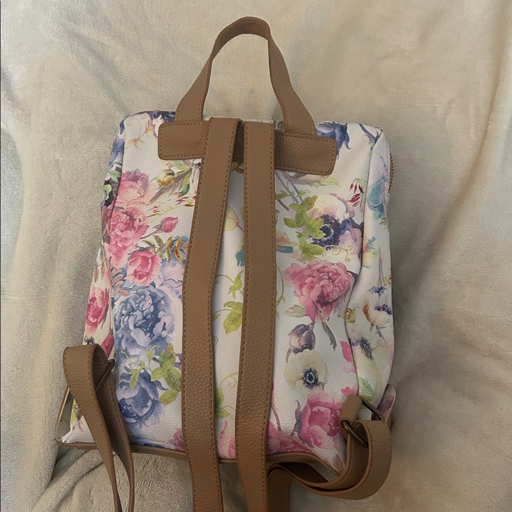 Elliott Lucca Floral Backpack - Picture 3 of 5